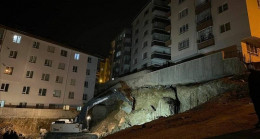 Ankara’da bitişiğindeki inşaat çalışması nedeniyle hasar gören 2 bina boşaltıldı