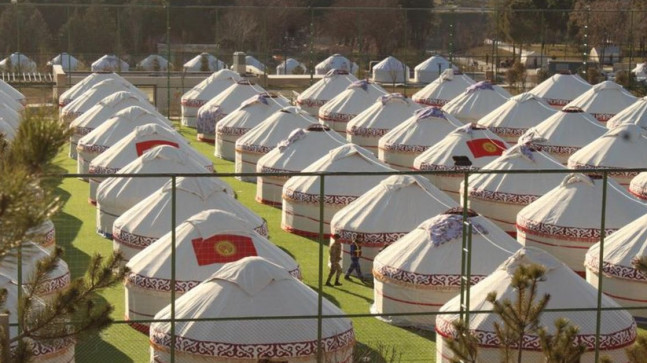 Deprem bölgesindeki afet çadırları!
