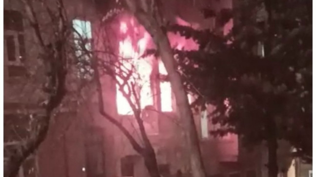 İstanbul Beyoğlu’nda korkutan yangın