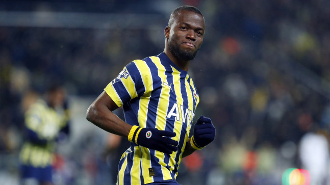 Enner Valencia’dan sözleşme yanıtı