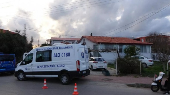 Polonyalı gelin Antalya’daki evinde tüfekle vurulmuş halde ölü bulundu