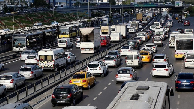 Trafiğe 1 milyon 270 bin yeni araç