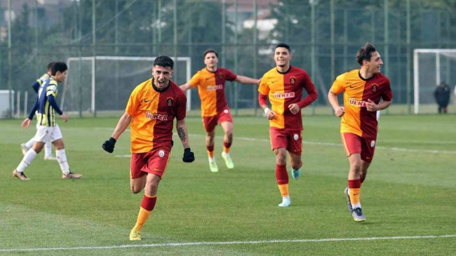 U19’da Galatasaray, Fenerbahçe’yi 4-0 mağlup etti