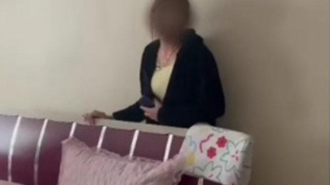 Hırsızlıktan 39 yıl ceza almıştı! Firari kadın yatağın arkasında saklanırken yakalandı