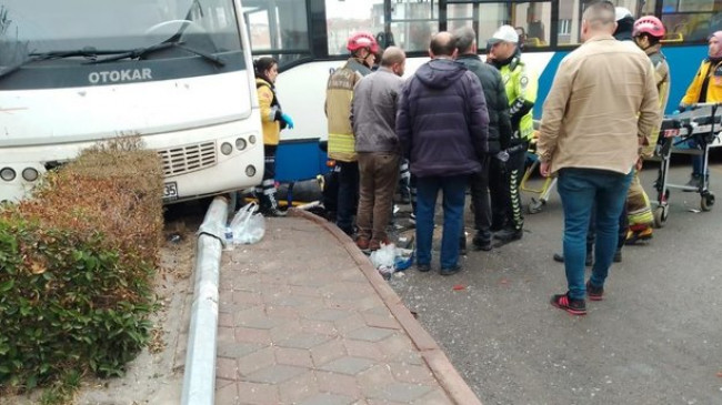 Ankara’da EGO otobüsü ile minibüs çarpıştı! Yaralılar var