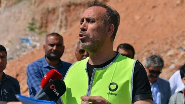 Haluk Levent kendisi için “AFAD güzellemesi yapıyor” diyenlere böyle yanıt verdi: Devlet karşıtı değiliz