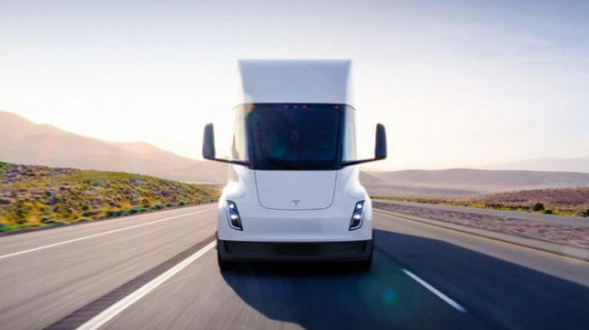Artık çok az kaldı! Elon Musk’tan sürpriz paylaşım… 36 ton ağırlıkla 800 km yol