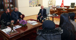 Kemal Kılıçdaroğlu depremzede aile ile görüştü