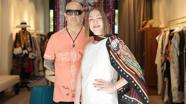 Arzu Kaprol ve Mercan Dede’den giyilebilir sanat eserleri koleksiyonu