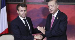 Cumhurbaşkanı Erdoğan’la görüşen Macron’dan Türkçe destek mesajı: Dayanışma içerisindeyiz