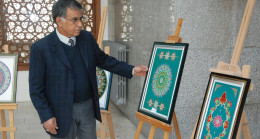Emekli okul müdürü tablolarını bağışladı