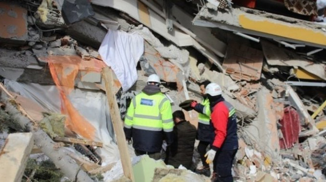 Depremde birlik mesajı veren Yunanistan'dan beklenmedik açıklama: Köprüleri yıkarız