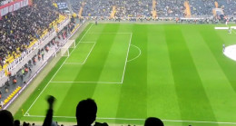Fenerbahçe-Konyaspor maçı öncesi Fenerbahçe tribünlerinde ‘Hükümet istifa’ sloganları