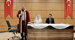 Depremzede çiftin nikahı Konya'da kaldıkları yurtta kıyıldı