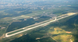 Rusya, gökyüzünde ‘tanımlanamayan cisim’ görülmesi üzerine St. Petersburg hava sahasını kapattı