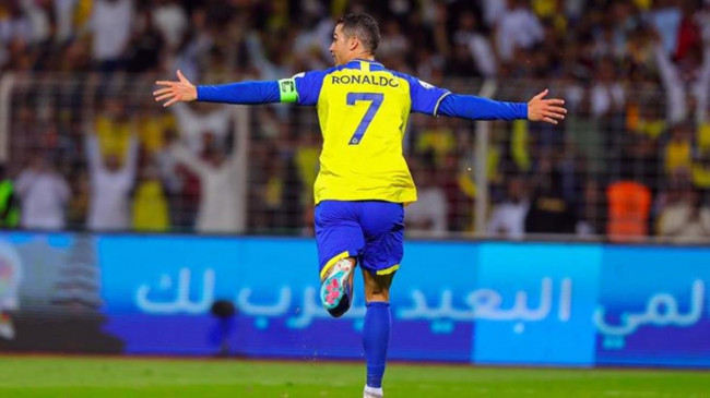 Cristiano Ronaldo, Suudi Arabistan’da ayın futbolcusu seçildi