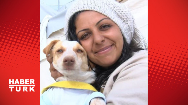 Depremde köpeği uyandırdı, ağır hasarlı evinden çıktı