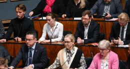 Finlandiya Parlamentosu’ndan NATO tasarısına onay