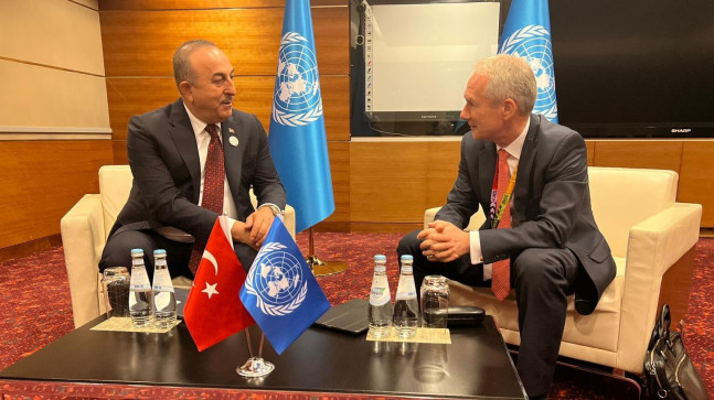 Bakan Çavuşoğlu’ndan peş peşe kritik görüşmeler