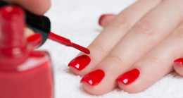 Oje Lekesi Nasıl Çıkar? Halı, Koltuk Ve Kıyafetten Oje Lekesi Nasıl Çıkarılır ve Temizlenir?