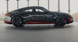 Audi’den sevilen kamuflaja özel seri: 75 adet üretilecek
