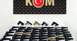 Hamzabeyli Sınır Kapısı’nda çok sayıda tabanca ele geçirildi! Bulgar çift gözaltına alındı