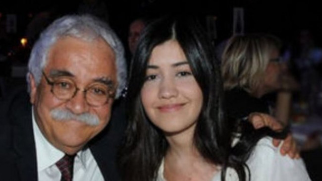 Levent Kırca ve Oya Başar’ın kızı Ayşe Kırca gönlünü Doğu Demirkol’a kaptırdı! Fotoğraf ele verdi