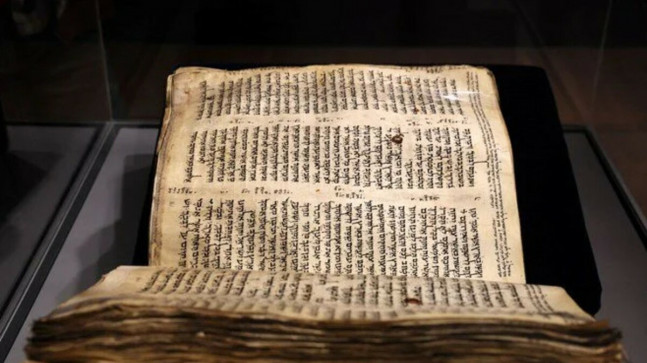 Dünyanın en eski İncil’i satışa çıkıyor