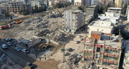 Adıyaman’da depremde yıkılan Hasoğlu Apartmanı’nın sorumluları suçu birbirlerine attı: Binanın yıkılması depremin suçu