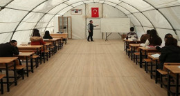 Bakan Özer CHP heyetiyle bir araya geldi – Eğitim
