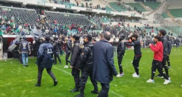 Bursaspor-Amedspor maçı öncesi saha savaş alanına döndü: Soylu’dan soruşturma açıklaması