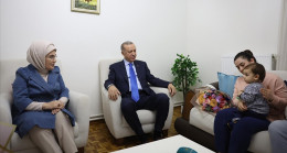Cumhurbaşkanı Erdoğan'dan depremzede aileye ziyaret