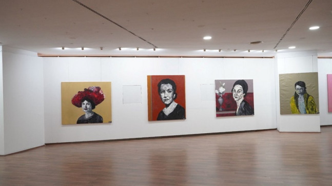 Cumhuriyetin kadın ressamları sanatseverlerle buluşuyor