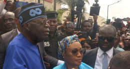 “Gofather of Lagos” deniliyordu; Nijerya’nın seçilen yeni lideri “Asiwaju” Bola Ahmed Tinubu oldu