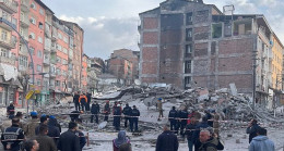 Malatya’da ağır hasarlı 5 katlı bina çöktü – Güncel
