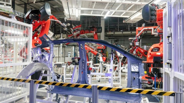 Otomobil devi Tesla binlerce otomobilini geri çağırıyor!