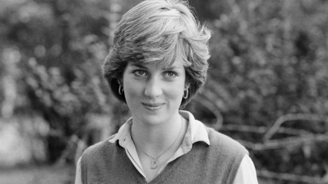 Prenses Diana’nın bilinmeyen nadir pozları satışa çıkıyor