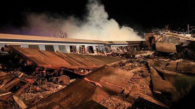 Yunanistan’da tren kazası! Çok sayıda ölü ve yaralı