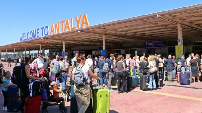 Antalya’ya bu yıl gelen yabancı turist sayısı 1 milyonu aştı