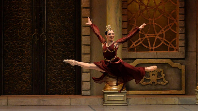 Hürrem Sultan Balesi’nin prömiyeri yapıldı