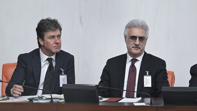 Tamer Karadağlı ve Tan Sağtürk Meclis’te bütçe görüşmelerini izledi