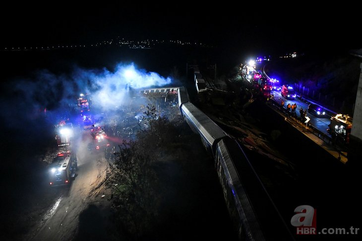 Yunanistan’da feci kaza! Yük treni ile yolcu treni çarpıştı: 32 kişi hayatını kaybetti