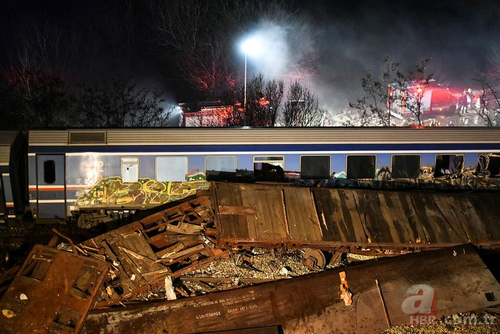 Yunanistan’da feci kaza! Yük treni ile yolcu treni çarpıştı: 32 kişi hayatını kaybetti