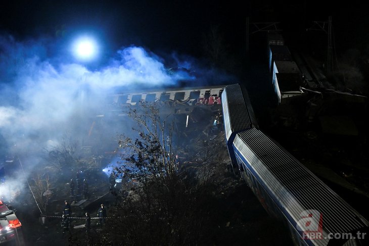 Yunanistan’da feci kaza! Yük treni ile yolcu treni çarpıştı: 32 kişi hayatını kaybetti