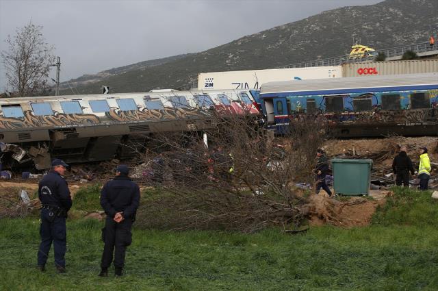 Miçotakis, ülke tarihinin en büyük tren kazasının sebebini açıkladı: Trajik bir insan hatası