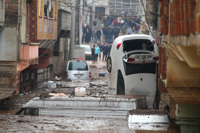 Şanlıurfa ve Adıyaman'dan gelen görüntüler sel felaketinin boyutunu gözler önüne serdi