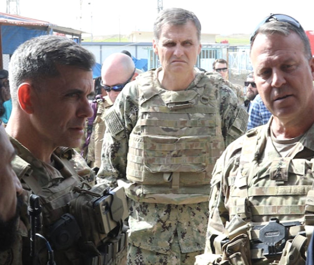 ABD'den terör örgütüne skandal ziyaret! CENTCOM komutanı Kurilla, Türkiye sınırına da kaldı