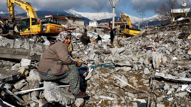 Depremzede kadınları tehdit eden sağlık sorunları