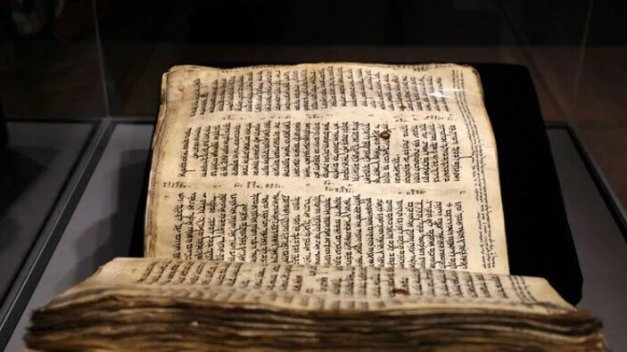 Dünyanın en eski İncil'i satışa çıkıyor