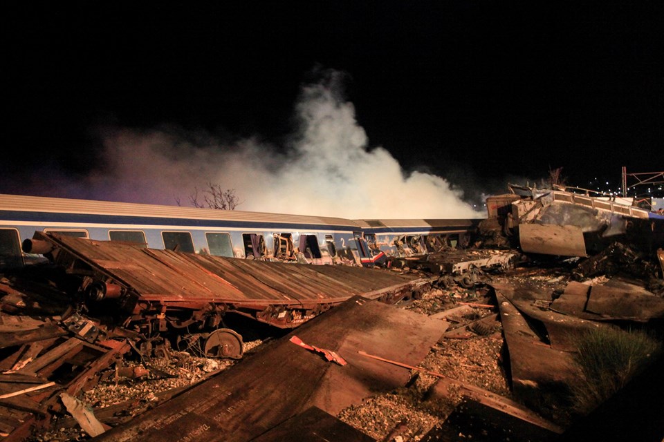 Yunanistan'da iki tren çarpıştı: 26 kişi hayatını kaybetti, 85 yaralı var - 2